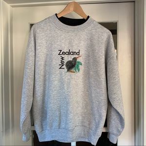Vintage New Zealand Tourist Crewneck Sweatshirt